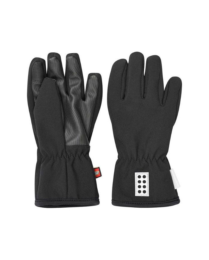 Bernumode | LEGO® Wear: Детские непромокаемые перчатки софтшелл, LWATLIN 705 22,28 € ПЕРЧАТКИ СОФТШЕЛЛ ДЛЯ МАЛЬЧИКОВ И ДЕВОЧЕК 
Эти перчатки из софтшелла отлично подходят в межсезонье. Используйте их ранней весной или осенью, чтобы руки вашего ребенка оставались в тепле даже прохладным утром. 
Перчатки LEGO® для мальчиков и девочек изготовлены из водоотталкивающей ткани Softshell и имеют мягкую внутреннюю часть из микрофлиса. 
ВОТ ПОЧЕМУ ВАМ ПОНРАВЯТСЯ ПЕРЧАТКИ 
• Перчатки имеют противоскользящий материал на ладонях для лучшего захвата. 
• На запястье имеется небольшой крючок, с помощью которого можно прикреплять перчатки друг к другу, когда они не используются – их не так легко потерять. 
• Перчатки из софтшелла оснащены сенсорным экраном на большом и указательном пальцах, чтобы ваш ребенок мог не снимать перчатки во время использования своего смартфона. 
Перчатки имеют эргономичный дизайн и эластичное запястье для оптимального прилегания. 
 Материал и уход 
Софтшелл с пропиткой из 100% полиэстера, микрофлиса плотностью 280 г/м². 
• 96 % полиэстер/4 % эластан, тканый. 
• Машинная стирка при 40° в теплой воде с похожими цветами. 
• Не подвергать химической чистке 
• Не гладить 
• Не сушить в сушильной машине, сушить на веревке в тени. 
• Не отбеливайте и не используйте моющие средства с оптическими отбеливателями. 
Технические характеристики 
• Эластичная резинка на запястье удерживает перчатку на месте. 
• Эластичная окантовка при открытии. 
• Мягкая подкладка из микрофлиса внутри перчаток.
 • Эргономичная посадка. 
• Водостойкий.
 • Ветрозащитный. 
• Противоскользящий материал PU на ладони для лучшего захвата. 
• Отражатель 3M Scotchlite. 
• Кончики пальцев, совместимые с сенсорным экраном, позволяют устройствам ощущать прикосновения, не снимая перчаток.
 • Водоотталкивающее покрытие Bionic Finish ECO на поверхности. 
• Ветрозащитный. Bernumode | LEGO® Wear: Детские непромокаемые перчатки софтшелл, LWATLIN 705 22,28 € ПЕРЧАТКИ СОФТШЕЛЛ ДЛЯ МАЛЬЧИКОВ И ДЕВОЧЕК 
Эти перчатки из софтшелла отлично подходят в межсезонье. Используйте их ранней весной или осенью, чтобы руки вашего ребенка оставались в тепле даже прохладным утром. 
Перчатки LEGO® для мальчиков и девочек изготовлены из водоотталкивающей ткани Softshell и имеют мягкую внутреннюю часть из микрофлиса. 
ВОТ ПОЧЕМУ ВАМ ПОНРАВЯТСЯ ПЕРЧАТКИ 
• Перчатки имеют противоскользящий материал на ладонях для лучшего захвата. 
• На запястье имеется небольшой крючок, с помощью которого можно прикреплять перчатки друг к другу, когда они не используются – их не так легко потерять. 
• Перчатки из софтшелла оснащены сенсорным экраном на большом и указательном пальцах, чтобы ваш ребенок мог не снимать перчатки во время использования своего смартфона. 
Перчатки имеют эргономичный дизайн и эластичное запястье для оптимального прилегания. 
 Материал и уход 
Софтшелл с пропиткой из 100% полиэстера, микрофлиса плотностью 280 г/м². 
• 96 % полиэстер/4 % эластан, тканый. 
• Машинная стирка при 40° в теплой воде с похожими цветами. 
• Не подвергать химической чистке 
• Не гладить 
• Не сушить в сушильной машине, сушить на веревке в тени. 
• Не отбеливайте и не используйте моющие средства с оптическими отбеливателями. 
Технические характеристики 
• Эластичная резинка на запястье удерживает перчатку на месте. 
• Эластичная окантовка при открытии. 
• Мягкая подкладка из микрофлиса внутри перчаток.
 • Эргономичная посадка. 
• Водостойкий.
 • Ветрозащитный. 
• Противоскользящий материал PU на ладони для лучшего захвата. 
• Отражатель 3M Scotchlite. 
• Кончики пальцев, совместимые с сенсорным экраном, позволяют устройствам ощущать прикосновения, не снимая перчаток.
 • Водоотталкивающее покрытие Bionic Finish ECO на поверхности. 
• Ветрозащитный.