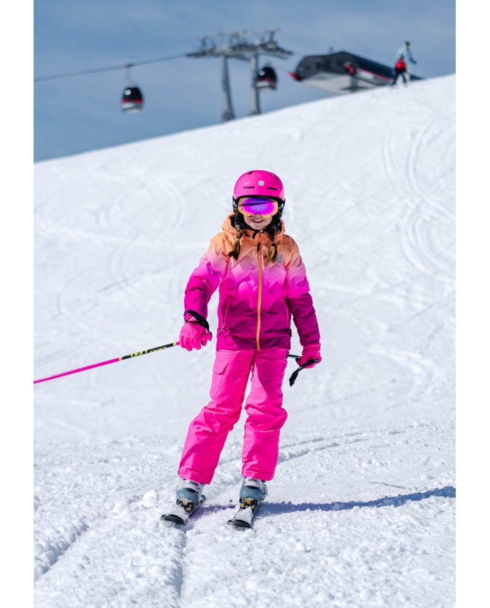 Bernumode | LEGO® Wear: Waterprooof gloves with membrane LWATLIN 700 €26.00 LEGO® Wear PLAY gloves for children
A pair of smart and functional ski gloves makes playing outside a lot more fun on cold and wet days. The many functional features make sure that your child’s fingers are kept dry and warm regardless of the weather.
The LEGO® Wear PLAY glove has an ergonomic fit and an elasticated wrist with a reflector and Velcro closure for an optimum fit. The glove entry is also elasticated to keep snow out. With a PU anti-slip material on the palms and fingertips for a better grip.
THIS IS WHY YOU WILL LOVE THE GLOVES

They are 100% windproof, windproof, and breathable
There is a buckle on the gloves for clicking them onto LEGO Wear jackets and snowsuit
The gloves have a soft isolating Thinsulate insulation¨
The gloves come in so many great colours

The gloves are made in a 100% windproof and breathable material. They have a waterproof and breathable Fan-Tex membrane between the inner and outer layer which makes the gloves 100% waterproof. The inner layer is a comfortable and insulating Thinsulate material.
The gloves can be hooked together at the wrist to keep the pair together when they are not in use. Safety break-away buckle for attaching the gloves to a snowsuit or jacket sleeve. The buckle releases when pulling the gloves, so that your child does not get stuck on anything.


Specifications

Adjustable strap at wrist with Velcro closure.
Elastic at wrist keeps the glove in place.
Soft elastic at opening.
Thinsulate insulation.
Soft microfleece lining inside gloves.
100% waterproof and breathable Fan-Tex membrane inside gloves.
Ergonomic fit.
PU anti-slip material on palm for better grip.
3M Scotchlite reflector.
Breakaway buckle only in size: 104 - 140.
Bionic Finish ECO water repellent finish on the surface.
Windproof.


