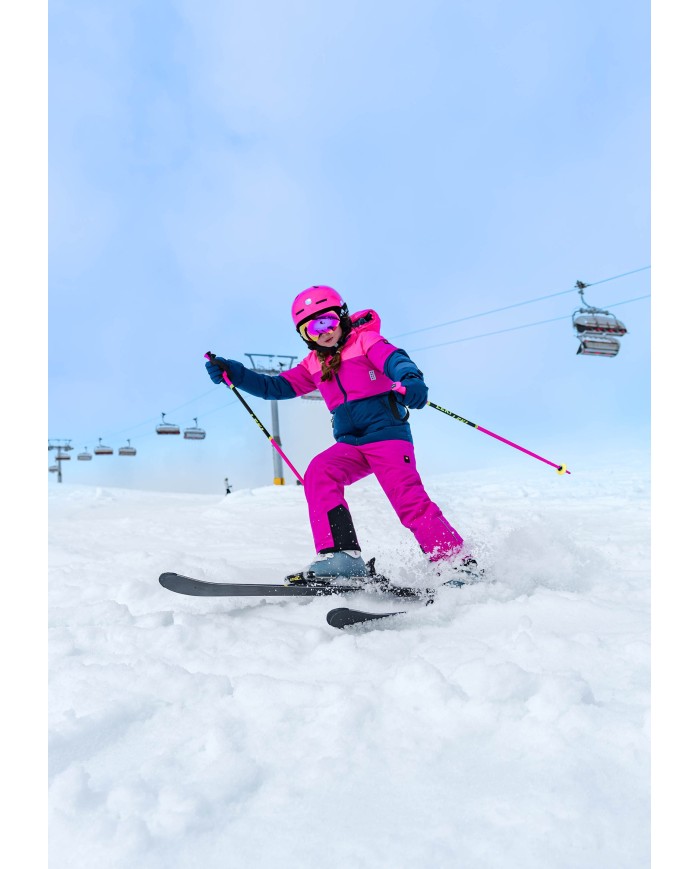 Bernumode | LEGO® Wear: Ūdensnecaurlaidīgie cimdi ar membrānu LWATLIN 700 26,00 € 

LEGO® slēpošanas cimdi bērniem
Pāris gudri un funkcionāli slēpošanas cimdi padara spēlēšanu ārā daudz jautrāku aukstās un mitrās dienās. Daudzās PLAY cimdu funkcionālās īpašības nodrošina, ka jūsu bērna pirksti ir sausi un silti neatkarīgi no laikapstākļiem.
LEGO® ziemas cimdam ir ergonomisks piegulums un elastīga plaukstas locītava ar atstarotāju un āķa un cilpas aizdari, lai nodrošinātu optimālu piegulšanu. Cimdu ieeja ir arī elastīga, lai izvairītos no sniega. Ar PU pretslīdes materiālu plaukstās un pirkstu galos labākai satvērienai.
TĀPĒC JUMS PATĪKS CIMDI

Tie ir ūdensnecaurlaidīgi, vēja necaurlaidīgi un elpojoši
Cimdiem ir sprādze, lai tos varētu noklikšķināt uz LEGO jakām un sniega tērpiem
 Cimdiem ir mīksta izolējoša Thinsulate izolācija
Cimdi ir tik daudzās lieliskās krāsās

Cimdi ir izgatavoti no 100% vēja necaurlaidīga un elpojoša materiāla. Tiem ir ūdensnecaurlaidīga un elpojoša Fan-Tex membrāna starp iekšējo un ārējo slāni, kas padara cimdus 100% ūdensizturīgus. Iekšējais slānis ir ērts un izolējošs Thinsulate materiāls.
Drošības atdalāma sprādze 104-140 izmēram cimdu piestiprināšanai pie sniega tērpa vai jakas piedurknes. Sprādze atlaižas, velkot cimdus, lai jūsu bērns ne uz ko neaizķertos.
Izvēlieties starp daudzām satriecošām krāsām.


