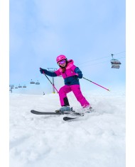 Bernumode | LEGO® Wear: Ūdensnecaurlaidīgie cimdi ar membrānu LWATLIN 700 26,00 € 

LEGO® slēpošanas cimdi bērniem
Pāris gudri un funkcionāli slēpošanas cimdi padara spēlēšanu ārā daudz jautrāku aukstās un mitrās dienās. Daudzās PLAY cimdu funkcionālās īpašības nodrošina, ka jūsu bērna pirksti ir sausi un silti neatkarīgi no laikapstākļiem.
LEGO® ziemas cimdam ir ergonomisks piegulums un elastīga plaukstas locītava ar atstarotāju un āķa un cilpas aizdari, lai nodrošinātu optimālu piegulšanu. Cimdu ieeja ir arī elastīga, lai izvairītos no sniega. Ar PU pretslīdes materiālu plaukstās un pirkstu galos labākai satvērienai.
TĀPĒC JUMS PATĪKS CIMDI

Tie ir ūdensnecaurlaidīgi, vēja necaurlaidīgi un elpojoši
Cimdiem ir sprādze, lai tos varētu noklikšķināt uz LEGO jakām un sniega tērpiem
 Cimdiem ir mīksta izolējoša Thinsulate izolācija
Cimdi ir tik daudzās lieliskās krāsās

Cimdi ir izgatavoti no 100% vēja necaurlaidīga un elpojoša materiāla. Tiem ir ūdensnecaurlaidīga un elpojoša Fan-Tex membrāna starp iekšējo un ārējo slāni, kas padara cimdus 100% ūdensizturīgus. Iekšējais slānis ir ērts un izolējošs Thinsulate materiāls.
Drošības atdalāma sprādze 104-140 izmēram cimdu piestiprināšanai pie sniega tērpa vai jakas piedurknes. Sprādze atlaižas, velkot cimdus, lai jūsu bērns ne uz ko neaizķertos.
Izvēlieties starp daudzām satriecošām krāsām.


