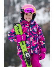 Bernumode | LEGO® Wear: Bērnu ūdensnecaurlaidīgi cimdi ar membrānu, LWATLIN 706 26,00 € LEGO® dūraiņi zēniem un meitenēm 
Ar šiem siltiem dūraiņiem jūs esat labi pasargāts no aukstuma un lietus, pateicoties ūdensizturīgajai un elpojošajai membrānai. Tad spēlei nav ierobežojumu! 
LEGO® dūraiņi bērniem ir izgatavoti no 100% vēja necaurlaidīga un elpojoša materiāla. Tiem ir ūdensnecaurlaidīga un elpojoša Fan-Tex membrāna starp iekšējo un ārējo slāni, kas padara tos 100% ūdensizturīgus. Iekšējais slānis ir ērts un izolējošs Thinsulate materiāls. 
TĀPĒC JUMS PATĪKĀS DŪRAINI 

  PLAY dūraiņam ir ergonomisks piegulums un elastīga plaukstas locītava ar atstarotāju un āķa un cilpas aizdari optimālai piegulēšanai 
  Cimdi ir ūdensnecaurlaidīgi, elpojoši un vēja necaurlaidīgi  
Ar PU pretslīdes materiālu plaukstās un pirkstu galos labākai satvērienai 
  Jūs varat uzklikšķināt dūraiņu uz LEGO ziemas jakas vai sniega tērpa piedurknes, lai tas nepazustu (tikai 104-140 izmēram) 

Elastīga plaukstas locītava ar atstarotāju un āķa un cilpas aizdari optimālai piegulēšanai. Cimda ieeja ir arī elastīga, lai neļautu sniegam. Cimdam ir ergonomisks piegulums un PU neslīdošs materiāls plaukstās un pirkstu galos, lai nodrošinātu labāku satvērienu. 
Drošības atdalāma sprādze 104-140 izmēram dūraiņu piestiprināšanai pie sniega tērpa vai jakas piedurknes. Sprādze atlaižas, velkot dūraiņus, lai jūsu bērns ne uz ko neaizķertos. Cimdus var sasiet kopā plaukstas locītavā, lai pāris būtu kopā, kad tos nelieto.
 Izvēlieties starp daudzām lieliskām krāsām