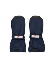 Bernumode | LEGO® Wear: Bērnu ūdensnecaurlaidīgi cimdi ar membrānu, LWATLIN 706 26,00 € LEGO® dūraiņi zēniem un meitenēm 
Ar šiem siltiem dūraiņiem jūs esat labi pasargāts no aukstuma un lietus, pateicoties ūdensizturīgajai un elpojošajai membrānai. Tad spēlei nav ierobežojumu! 
LEGO® dūraiņi bērniem ir izgatavoti no 100% vēja necaurlaidīga un elpojoša materiāla. Tiem ir ūdensnecaurlaidīga un elpojoša Fan-Tex membrāna starp iekšējo un ārējo slāni, kas padara tos 100% ūdensizturīgus. Iekšējais slānis ir ērts un izolējošs Thinsulate materiāls. 
TĀPĒC JUMS PATĪKĀS DŪRAINI 
  PLAY dūraiņam ir ergonomisks piegulums un elastīga plaukstas locītava ar atstarotāju un āķa un cilpas aizdari optimālai piegulēšanai 
  Cimdi ir ūdensnecaurlaidīgi, elpojoši un vēja necaurlaidīgi  
Ar PU pretslīdes materiālu plaukstās un pirkstu galos labākai satvērienai 
  Jūs varat uzklikšķināt dūraiņu uz LEGO ziemas jakas vai sniega tērpa piedurknes, lai tas nepazustu (tikai 104-140 izmēram) 
Elastīga plaukstas locītava ar atstarotāju un āķa un cilpas aizdari optimālai piegulēšanai. Cimda ieeja ir arī elastīga, lai neļautu sniegam. Cimdam ir ergonomisks piegulums un PU neslīdošs materiāls plaukstās un pirkstu galos, lai nodrošinātu labāku satvērienu. 
Drošības atdalāma sprādze 104-140 izmēram dūraiņu piestiprināšanai pie sniega tērpa vai jakas piedurknes. Sprādze atlaižas, velkot dūraiņus, lai jūsu bērns ne uz ko neaizķertos. Cimdus var sasiet kopā plaukstas locītavā, lai pāris būtu kopā, kad tos nelieto.
 Izvēlieties starp daudzām lieliskām krāsām Bernumode | LEGO® Wear: Bērnu ūdensnecaurlaidīgi cimdi ar membrānu, LWATLIN 706 26,00 € LEGO® dūraiņi zēniem un meitenēm 
Ar šiem siltiem dūraiņiem jūs esat labi pasargāts no aukstuma un lietus, pateicoties ūdensizturīgajai un elpojošajai membrānai. Tad spēlei nav ierobežojumu! 
LEGO® dūraiņi bērniem ir izgatavoti no 100% vēja necaurlaidīga un elpojoša materiāla. Tiem ir ūdensnecaurlaidīga un elpojoša Fan-Tex membrāna starp iekšējo un ārējo slāni, kas padara tos 100% ūdensizturīgus. Iekšējais slānis ir ērts un izolējošs Thinsulate materiāls. 
TĀPĒC JUMS PATĪKĀS DŪRAINI 
  PLAY dūraiņam ir ergonomisks piegulums un elastīga plaukstas locītava ar atstarotāju un āķa un cilpas aizdari optimālai piegulēšanai 
  Cimdi ir ūdensnecaurlaidīgi, elpojoši un vēja necaurlaidīgi  
Ar PU pretslīdes materiālu plaukstās un pirkstu galos labākai satvērienai 
  Jūs varat uzklikšķināt dūraiņu uz LEGO ziemas jakas vai sniega tērpa piedurknes, lai tas nepazustu (tikai 104-140 izmēram) 
Elastīga plaukstas locītava ar atstarotāju un āķa un cilpas aizdari optimālai piegulēšanai. Cimda ieeja ir arī elastīga, lai neļautu sniegam. Cimdam ir ergonomisks piegulums un PU neslīdošs materiāls plaukstās un pirkstu galos, lai nodrošinātu labāku satvērienu. 
Drošības atdalāma sprādze 104-140 izmēram dūraiņu piestiprināšanai pie sniega tērpa vai jakas piedurknes. Sprādze atlaižas, velkot dūraiņus, lai jūsu bērns ne uz ko neaizķertos. Cimdus var sasiet kopā plaukstas locītavā, lai pāris būtu kopā, kad tos nelieto.
 Izvēlieties starp daudzām lieliskām krāsām