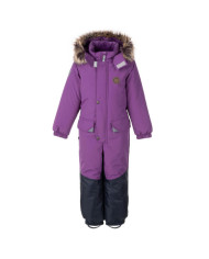 Bernumode | LENNE: Зимний комбинезон KERT 180 г 89,26 € ОЧЕНЬ ТЕПЛЫЙ ⁂ утеплитель — лучший выбор для холодной погоды. Идеально подходит для температур -15..-5°C.Нижние швы комбинезона проклеены для дополнительной защиты от влаги.Манжеты с мягкой меховой подкладкой. Эта уникальная деталь для верхней одежды защищает нежную кожу вашего ребенка от трения о прочную и долговечную ткань. Отдайте предпочтение этому незаменимому решению при выборе верхней одежды.Петля для крепления светоотражателя.При выборе зимней одежды для детского сада следует отдать предпочтение комбинезону!Двухцветный зимний комбинезон Lenne — это верхняя одежда со спортивным дизайном, которая идеально подходит для повседневной носки. Водонепроницаемая ткань ActivePlus обеспечивает защиту от непогоды, а легкий зимний утеплитель дает свободу движений. Комбинезон удобно носить, так как универсальный зимний костюм не смещается, даже когда ребенок кувыркается на снегу. В комбинезоне есть два кармана, в которых можно хранить пачку салфеток. Светоотражающие детали делают вашего ребенка заметным даже в самую темную зиму. Зимний комбинезон имеет регулируемые, съемные эластичные петли на щиколотках, которые надежно удерживают штанины на обуви. Капюшон на безопасной кнопке отстегивается от изделия, если застревает.

