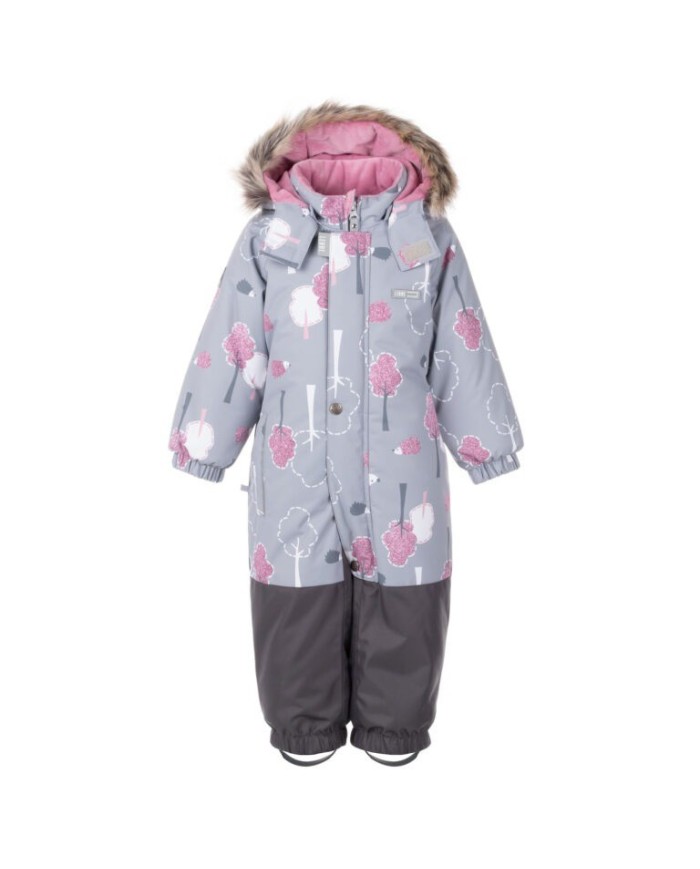 Bernumode | LENNE: Зимний комбинезон JESSE 250 г 72,66 € Утеплитель EXTRA WARM ⁑⁑ — лучший выбор для морозной погоды. Дышащая ткань не дает ребенку потеть. Теплоудерживающая способность намного выше, чем у обычного утеплителя. Обеспечивает комфорт и свободу движений при температуре от -1 до -30 °C.Отвороты манжет, чтобы держать руки и ноги вашего ребенка в тепле. Совет: купите больший размер и отверните манжеты. По мере роста ребенка маленькие ручки и ножки вылезут наружу, и вам понадобится всего лишь пара варежек и пинеток.Мягкая и нежная подкладка из натурального материала, который успокаивает и сохраняет тепло вашего ребенка. Ткани Standard 100 от Oeko-Tex сертифицированы как не содержащие вредных химических веществ, не вызывают раздражения кожи и гарантируют безопасность ткани.Светоотражающая ткань, принт на ткани отражается в темноте и делает ребенка более заметным
Очень теплый зимний комбинезон с веселым принтом идеально подойдет для наслаждения зимними развлечениями!
Теплый зимний комбинезон с очаровательным принтом великолепен и удобен. Зимние узоры идеально подходят для создания снежных ангелов и наслаждения всеми видами зимних развлечений. Отрегулируйте комбинезон по мере роста ребенка, сложив манжеты на руках и ногах или расстегнув их и добавив варежки с пинетками. Эластичные шлевки надежно удерживают штанины на пинетках. Светоотражающие детали делают ребенка заметным в темноте.

