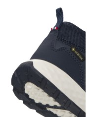 Bernumode | Viking: Veme Mid GTX R-Демисезонные лёгкие непромокаемые детские ботинки 64,05 € Бестселлер Viking получает более легкое и надежное обновление с Veme Reflex Mid GTX. Те же интеллектуальные функции были перенесены для защиты маленьких исследователей, например, водонепроницаемая мембрана GORE-TEX и светоотражающая лента высокой видимости. Прочная резиновая подошва также имеет прочные усиления на носке и пятке, а также прорезь для лямок брюк. Благодаря тому, что 60% материалов содержат переработанные материалы, теперь он заслужил место в нашей коллекции «Экологичный выбор». Добавьте к этому съемную стельку и возможность стирки при температуре 30 градусов. Veme Reflex Mid GTX сочетает в себе удобство, долговечность и экологичность в одной обуви.
Размерная таблица




размер
Стелька, см


22
14,2


23
14,9


24
15,5


25
16,2


26
16,9


27
17,5


28
18,2


29
18,8


30
19,5


31
20,1


32
20,8


33
21,4


34
22,1


35
22,7


