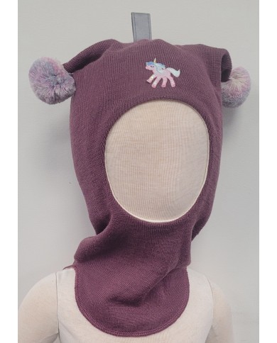 KIVAT: Hood, unicorn, 2 bobbles KIVAT: Hood, unicorn, 2 bobbles
