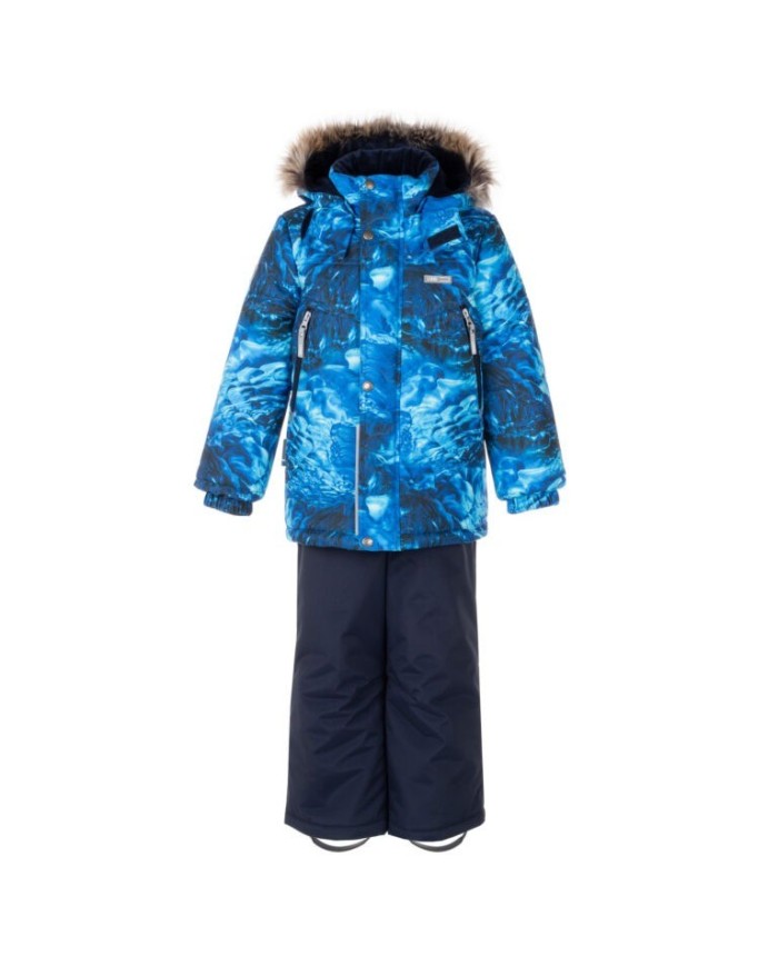 Bernumode | Lenne: Set CITY 330 g +  150 g €101.75 Rough weather conditions of Estonia and the Nordic Countries, which make very high demands on children's clothing, are the foundation grounds of creating any new model. High-tech fabrics are used in order to fulfill all the requirements of the well-being of a happy child in any circumstance.Lenne's main goals in product development are safety, comfort, practicality and easy caring.
Active products are: light weighted, wind resistant and warm, breathable and water resistant, durable, safe, with exceptional design, easily cleanable.
Lenne is using Isosoft insulation material, which is presently the best new generation insulation which has a two times higher warmth maintenance coefficient and the technology applied in it allows for the volume of the insulation to be decreased four times in relation to the traditional insulation. Isosoft is rarely used in the manufacturing of childrens’ clothing due to its price. It ensures the unique comfort of warmth, it maintains warmth at the child’s skin and prevents the cold from entering inside, thanks to the unique micro-porous structure. Moreover, it allows the child to move freely and unhampered. The product’s great advantage is the fact that it effectively removes moisture to the outside, which additionally increases the comfort of use.Isosoft guarantees the effect of thermal insulation and lightness of the material through the special insulation components – these components are made up of thousands of individual fibres in the shape of a hollow tube. The material is as light as down and it is also very elastic – it returns to its original shape after compression or washing.
Water column: 5 000/10 000 mm
Breathable: 5 000/10 000 g/m2/24h
Weatherproof set with reflective print upper part is suitable for wearing in winter period 
Lenne boys’ winter set is water-, wind- and rainproof. The trousers with adjustable braces keep your child’s back warm even during active play.  The product design features reflective details, which make your child visible even in the darkest of winters. The safe snap-fastened hood detaches from the product if it gets stuck.
Our high-tech Active+ fabric has a waterproof membrane which prevents water from coming through the product. At the same time it has the ability to evaporate sweat. ◆Water resistance: water column 5 000/10 000 mm ◆Breathability: water vapour transmission rate 5 000/10 000 g/m²/24h ◆Wind resistance: air permeability 0 l/m²s ◆Water and soil reprellency: DWR coating (Durable Water Repellent)
EXTRA WARM ⁑⁑ insulation is the best choice for frosty weather. Breathable fabric keeps your child from sweating. Heat retaining capacity is much higher than in usual wadding. Offers wearers comfort and freedom of movement in -1..-30°C.
Cuff with soft fur lining. This unique detail for outdoor clothing protects your kids gentle skin from rubbing against strong and durable fabric. Prefer this irreplaceable solution when choosing an outdoor garment.

Loop for attaching the reflector.
