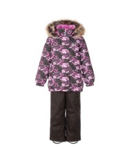 Bernumode | Lenne: Set RIMONA  330 g +  150 g €87.87 Rough weather conditions of Estonia and the Nordic Countries, which make very high demands on children's clothing, are the foundation grounds of creating any new model. High-tech fabrics are used in order to fulfill all the requirements of the well-being of a happy child in any circumstance.Lenne's main goals in product development are safety, comfort, practicality and easy caring.
Active products are: light weighted, wind resistant and warm, breathable and water resistant, durable, safe, with exceptional design, easily cleanable.
Lenne is using Isosoft insulation material, which is presently the best new generation insulation which has a two times higher warmth maintenance coefficient and the technology applied in it allows for the volume of the insulation to be decreased four times in relation to the traditional insulation. Isosoft is rarely used in the manufacturing of childrens’ clothing due to its price. It ensures the unique comfort of warmth, it maintains warmth at the child’s skin and prevents the cold from entering inside, thanks to the unique micro-porous structure. Moreover, it allows the child to move freely and unhampered. The product’s great advantage is the fact that it effectively removes moisture to the outside, which additionally increases the comfort of use.Isosoft guarantees the effect of thermal insulation and lightness of the material through the special insulation components – these components are made up of thousands of individual fibres in the shape of a hollow tube. The material is as light as down and it is also very elastic – it returns to its original shape after compression or washing.
Water column: 5 000/10 000 mm
Breathable: 5 000/10 000 g/m2/24h
Girls’ winter set.
Weatherproof set with reflective print upper part is suitable for wearing in winter period 
Lenne girls’ winter set is water-, wind- and rainproof. The trousers with adjustable braces keep your child’s back warm even during active play.  The product design features reflective details, which make your child visible even in the darkest of winters. The safe snap-fastened hood detaches from the product if it gets stuck.
Our high-tech Active+ fabric has a waterproof membrane which prevents water from coming through the product. At the same time it has the ability to evaporate sweat. ◆Water resistance: water column 5 000/10 000 mm ◆Breathability: water vapour transmission rate 5 000/10 000 g/m²/24h ◆Wind resistance: air permeability 0 l/m²s ◆Water and soil reprellency: DWR coating (Durable Water Repellent)
EXTRA WARM ⁑⁑ insulation is the best choice for frosty weather. Breathable fabric keeps your child from sweating. Heat retaining capacity is much higher than in usual wadding. Offers wearers comfort and freedom of movement in -1..-30°C.
Cuff with soft fur lining. This unique detail for outdoor clothing protects your kids gentle skin from rubbing against strong and durable fabric. Prefer this irreplaceable solution when choosing an outdoor garment.

Loop for attaching the reflector.
