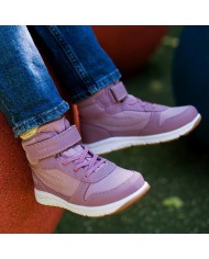 Bernumode | Viking: HOVET MID WP-Лёгкие непромокаемые детские ботинки 42,15 € С началом детского сада, наконец, вы хотите, чтобы у вашего дошкольника была обувь, отвечающая его активным потребностям, и в то же время хорошо выглядящая. Hovet Mid WP — это наш стильный городской ответ, предлагающий детям невероятно легкую, удобную и водонепроницаемую обувь с надежной поддержкой лодыжки. Родители также оценят, что в дополнение к своему фотогиничному виду, обувь можно стирать в машине. Грязевые лужи ведь попадаются по пути!
•Ширина: Узкая; •Подошва/Промежуточная подошва: Резина/EVA; •Верх: Текстиль / Синтетика;  •На липучке; •Подкладка: Непромокаемая подкдадка; •Материал стельки: EVA; •Фиксация стельки:съёмная; •Амортизирующая промежуточная подошва (EVA); •Разрешена машинная стирка 30°C;  •Lightweight; •Разрешена машинная стирка 30°C;  • Climate control insole Дополнительное усиление носка;  • Эргономичная посадка для растущих стоп


Размерная таблица



Size
Size mm


20
122 mm


21
128 mm


22
135 mm


23
142 mm


24
149 mm


25
156 mm


26
163 mm


27
170 mm


28
177 mm


29
184 mm


30
191 mm


31
199 mm


32
207 mm


33
214 mm


34
221 mm


35
228 mm






