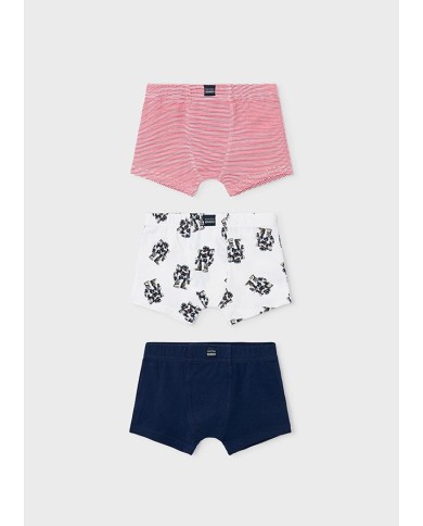 Bernumode | Mayoral: Трусы боксеры (3 шт.) на мальчика 18,10 € Набор из 3 боксерских трусов для мальчиков. Мягкие, удобные и обеспечивающие комфорт на каждый день. Идеальны для повседневного ношения.
