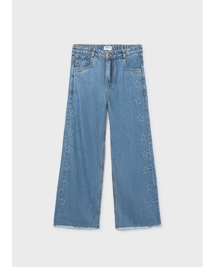 Bernumode | Mayoral: Wide jeans for girls €30.17 Flared-style trousers for girls, wide at the hem. Adjustable elastic waistband with buttons on the inside for a better fit. Comfortable and versatile denim fabric, ideal for everyday outfits. Functional front pockets. Functional back pockets.
