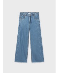 Bernumode | Mayoral: Широкие джинсы на девочку 30,17 € Брюки-клёш для девочки, широкие внизу. Регулируемая эластичная резинка с пуговицами внутри пояса для лучшей посадки. Удобная и универсальная джинсовая ткань для повседневных образов. Функциональные передние карманы. Функциональные задние карманы.