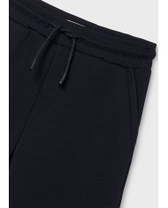 Bernumode | Mayoral: Спортивные брюки на девочку 23,55 € Брюки-клёш для девочки, широкие внизу. Регулируемая эластичная резинка с пуговицами внутри пояса для лучшей посадки. Удобная и универсальная джинсовая ткань для повседневных образов. Функциональные передние карманы. Функциональные задние карманы.