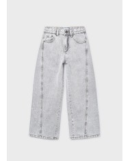 Bernumode | Mayoral: Широкие джинсы на девочку 27,19 € Брюки-клёш для девочки, широкие внизу. Регулируемая эластичная резинка с пуговицами внутри пояса для лучшей посадки. Удобная и универсальная джинсовая ткань для повседневных образов. Функциональные передние карманы. Функциональные задние карманы.