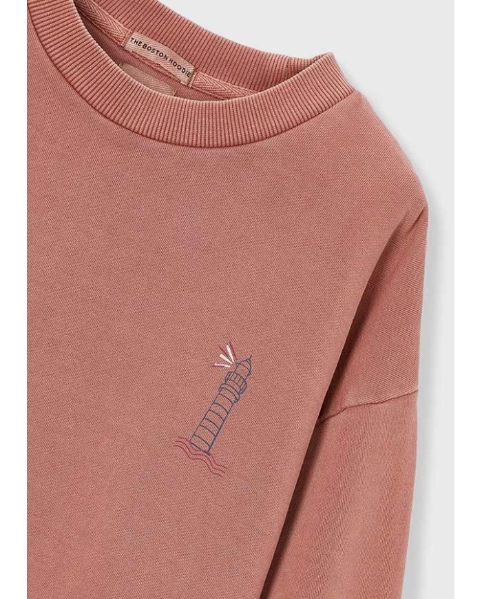 Bernumode | Mayoral: Sweatshirt from the Boston collection €30.17 

The Boston Kids is the children's version of Boston, created for a new generation of bold, free-spirited kids. True originals who want to express themselves in their own way. Stylish, personality-packed clothing designed to keep up with their everyday adventures, effortlessly.
Our first kids’ collection, for ages 4 to 14, captures the essence of the original brand. Spontaneous, versatile, and full of color, it blends design and functionality to make everyday moments feel special. Oversized, relaxed fits, soft tones, and bold, figurative prints with fluorescent accents are key features of this capsule made for kids who never get bored.


