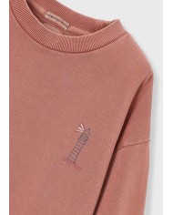 Bernumode | Mayoral: Sweatshirt from the Boston collection €30.17 

The Boston Kids is the children's version of Boston, created for a new generation of bold, free-spirited kids. True originals who want to express themselves in their own way. Stylish, personality-packed clothing designed to keep up with their everyday adventures, effortlessly.
Our first kids’ collection, for ages 4 to 14, captures the essence of the original brand. Spontaneous, versatile, and full of color, it blends design and functionality to make everyday moments feel special. Oversized, relaxed fits, soft tones, and bold, figurative prints with fluorescent accents are key features of this capsule made for kids who never get bored.


