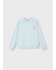 Bernumode | Mayoral: Zēnu sportiska tipa džemperis — BOSTON kolekcija 30,17 € “The Boston Kids” ir Boston bērnu kolekcija, radīta jaunai drosmīgu, neatkarīgu un radošu bērnu paaudzei. Tā ir domāta patiesiem oriģināliem, kuri nebaidās izpaust savu individualitāti. Mūsdienīgs, stilīgs apģērbs ar raksturu — izstrādāts, lai sekotu līdzi bērnu aktīvajai ikdienai bez kompromisiem.Pirmā kolekcija bērniem vecumā no 4 līdz 14 gadiem saglabā Boston zīmola kodolu — spontanitāti, daudzpusību un krāsu bagātību. Pārdomāts dizains un funkcionalitāte pārvērš ikdienas mirkļus par īpašiem. Oversize piegriezumi, maiga krāsu palete un drosmīgas, figurālas apdrukas ar fluorescējošiem akcentiem raksturo šo kapsulkolekciju bērniem, kuri nekad neapstājas.