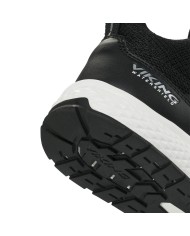 Bernumode | VIKING: Impact Mid WP SL - Ūdensizturīgi zābaki pusaudžiem 51,65 € Atstājiet iespaidu skolas pagalmā ar Impact Mid WP — ideāliem ūdensizturīgiem bērnu sporta apaviem. Izturīgi pastiprinājumi kopā ar stabilo vidēja augstuma augšdaļu un ūdensizturīgo Watershield membrānu nodrošina, ka kājas paliek sausas un aizsargātas. Vieglā sintētiskā augšdaļa, biezā amortizējošā EVA viduszole un perforētā, saķeri nodrošinošā gumijas ārējā zole padara šos sporta apavus ļoti vieglus un ērtus. Ērtā «uzvelc un novelc» konstrukcija ar cilpu aizmugurē un ātri sasienamiem šņorītēm ļauj bērnam ātri uzvilkt un novelkt apavus patstāvīgi.

Izmēru tabula

 


Izmērs
Iekšzole, cm


35
23


36
23.6


37
24.2


38
24.9


39
25.5


40
26.1


41
26.7


42
27.4


43
28.2


