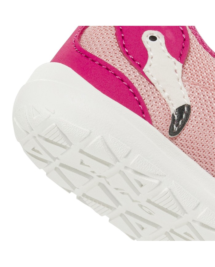 Bernumode | VIKING: Alv Barefoot Paw 2V - Learn-to-walk shoes €35.95 Let your little one take those first, shaky steps with confidence in the Alv Barefoot Paw 2V. Through extensive research, including scans of over 10 000 children's feet, these ideal "learn-to-walk" shoes are specifically tailored to support growing feet. They feature a zero drop sole that keeps the heel and toes at the same level, promoting natural posture and healthy walking mechanics without unnecessary strain. A flexible, thin sole enhances ground feel, strengthening foot muscles while improving balance and motor skills. Dual velcro straps ensure a secure fit, while the sturdy, textured rubber outsole provides enhanced grip and traction. The Paw Collection's design puts focus on endangered animals, allowing little ones to take meaningful steps with their favourite animal print on their feet.


 


Size
20
21
22
23
24
25


Length mm
129
136
142
149
155
162







