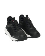 Bernumode | VIKING: QuickGo EL – Viegli ūdensizturīgi uzvelkami un novelkami apavi (slip on/off) 51,65 € Inovatīvais QuickGo WP EL dizains ļauj bērniem viegli uzvilkt un novelkt apavus patstāvīgi. Izvirzīts plastmasas elements ārējā papēža daļā ļauj ieiet apavos bez rokām — pietiek, ka uz tā uzkāpj ar otru kāju, savukārt augšdaļa pavēršas uz āru, novēršot neērtu saritināšanos. Iekšpusē putu apkakle mīkstina kontaktu ar cieto plastiku un uztur pēdu drošā stāvoklī. Ūdensizturīgā membrāna saglabā kājas sausas un komfortablas, bet vieglā EVA viduszole un izturīgā gumijas ārējā zole nodrošina komfortu visu dienu un lielisku saķeri uz jebkuras virsmas.

  


Izmērs
25
26
27
28
29
30
31
32
33
34
35
36
37
38
39


Iekšzoles garums mm
155
161
168
175
181
188
195
201
208
215
221
228
235
241
248






 


