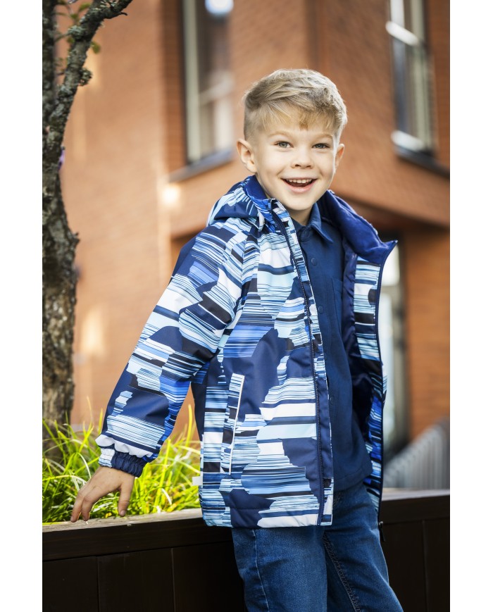 Bernumode | HUPPA: Демисезонная куртка на мальчика JONE (40 г) 57,77 € Детская водонепроницаемая и ветрозащитная демисезонная куртка (весна–осень) с утеплителем 40 г.
Дышащая внешняя ткань. По краю капюшона встроена резинка. Съёмный капюшон крепится к воротнику с помощью кнопок. По нижнему краю куртки предусмотрен туннель с резинкой и фиксаторами. Карманы на молнии. Светоотражающие детали на внешней ткани.
