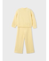 Bernumode | Mayoral: Sporta tērps meitenei (Jaka un bikses) 36,28 € Meiteņu komplekts: garo piedurkņu džemperis ar priekšējo rāvējslēdzēju, funkcionālām kabatām un izšuvumiem, kā arī bikses ar elastīgu jostasvietu ērtai pieguļai. Ideāla izvēle aktīvai atpūtai un ikdienas valkāšanai.