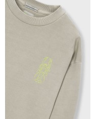 Bernumode | Mayoral: Свитшот на мальчика из коллекции BOSTON 30,17 € 

Boston Kids — это детская версия Boston, созданная для нового поколения смелых, свободолюбивых детей. Настоящих оригиналов, которые хотят выразить себя по-своему. Стильная, яркая одежда, созданная для того, чтобы с легкостью соответствовать их повседневным приключениям. 
Наша первая детская коллекция, для детей от 4 до 14 лет, передает суть оригинального бренда. Спонтанные, универсальные и полные цвета, они сочетают в себе дизайн и функциональность, чтобы сделать повседневные моменты особенными. Свободный крой, мягкие тона и смелые, фигуративные принты с флуоресцентными акцентами — ключевые особенности этой капсульной коллекции, созданной для детей, которым никогда не бывает скучно.



