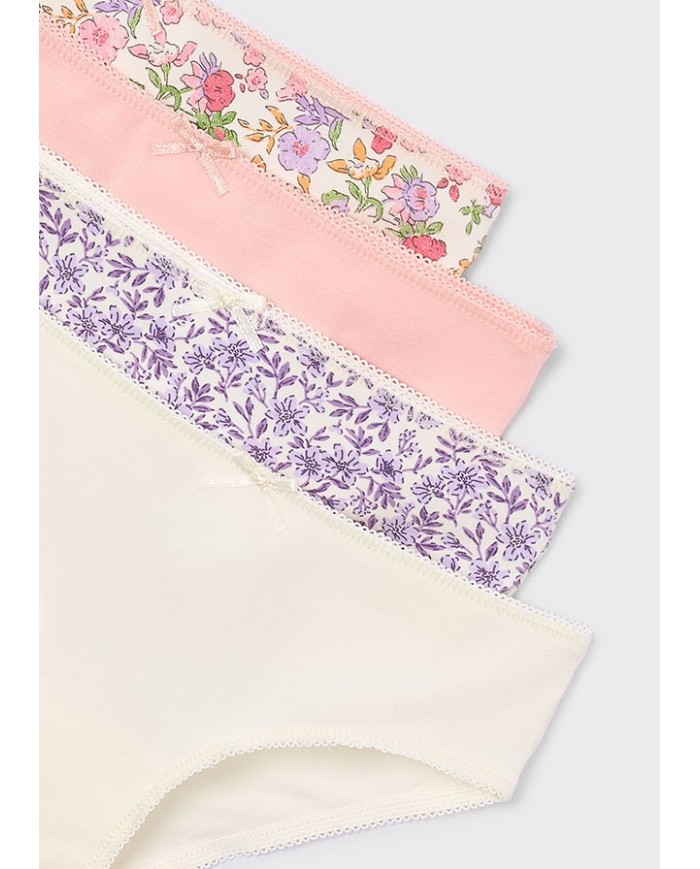 Bernumode | Mayoral: Panties for girl, 4 pcs set €16.45 Set of four girls’ panties. Comfortable, soft, and practical, perfect for everyday wear.
