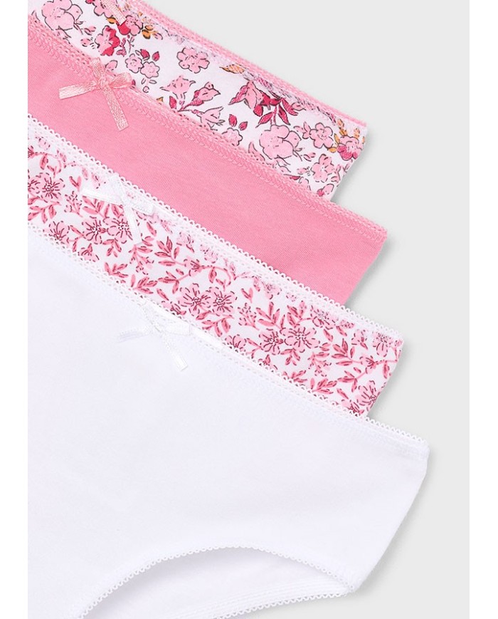 Bernumode | Mayoral: Panties for girl, 4 pcs set €16.45 Set of four girls’ panties. Comfortable, soft, and practical, perfect for everyday wear.
