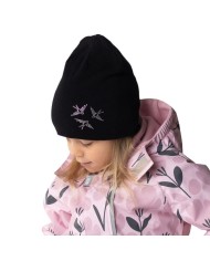 Bernumode | LENNE: Весенняя шапка на девочку CATLENA 16,45 € Сверкающие украшения в форме птиц заставят глаза вашей маленькой красавицы сиять ещё ярче.
Эта удивительно мягкая весенняя шапка, связанная из хлопковой пряжи, идеально подходит для весны. В области ушей предусмотрена ветрозащитная вставка, которая обеспечивает тепло и защиту от ветра. Передняя часть шапки украшена эмблемой, покрытой стразами.


100% хлопок — натуральный, дышащий и приятный для кожи материал, обеспечивающий комфорт в течение всего дня. Мягкий и прочный хлопок позволяет коже дышать, что делает изделие идеальным для повседневной носки.


Дополнительная защита от ветра в области ушей обеспечивает тепло и защиту даже в ветреную или снежную погоду.

