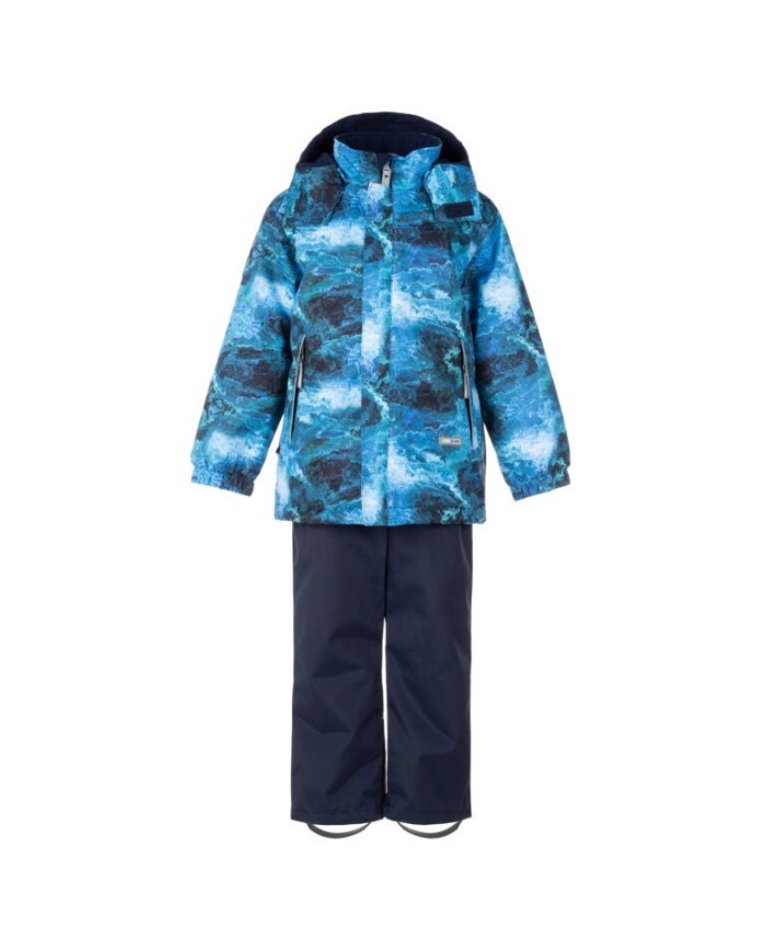 Bernumode | Lenne: Demi season set THOMAS 80 g +  45 g €89.19 The children’s set made of weatherproof fabric is a universal and practical outfit from early spring to late autumn. When the jacket is worn with the wind and weatherproof trousers of the same set, you get the ideal set for outdoor play. When the jacket is worn with jeans or smart casual trousers, you get a nice and comfortable street outfit. The jacket has two side pockets in which the child can hide their hands from the wind or use them for tucking away a pair of lightweight gloves. The waterproof surface of the fabric protects from wind and rain, does not become deformed and handles regular washing, maintaining its original qualities. The safe snap-fastened hood detaches from the product if it gets stuck.
Water column: 10 000/10 000 mm
Breathable: 10 000/10 000 g/m2/24h
Weatherproof set with reflective print upper part is suitable for wearing in spring-autumn period.

Our high-tech Active+ fabric has a waterproof membrane which prevents water from coming through the product. At the same time it has the ability to evaporate sweat. ◆Water resistance: water column 10 000 mm ◆Breathability: water vapour transmission rate 10 000 g/m²/24h ◆Wind resistance: air permeability 0 l/m²s ◆Water and soil reprellency: DWR coating (Durable Water Repellent)
WARM ** insulation is the best choice for cool weather. Perfect for temperatures ...0 °C. This wadding is made of recycled materials, reducing the need to overly consume natural resources. Tip: Check the „feels like“ temperature. Factors like wind and humidity play a great role on how cold you feel and you might need to use an extra layer.
Reflective fabric, the print on the fabric reflects in the dark and makes child more visible
Loop for attaching the reflector.
