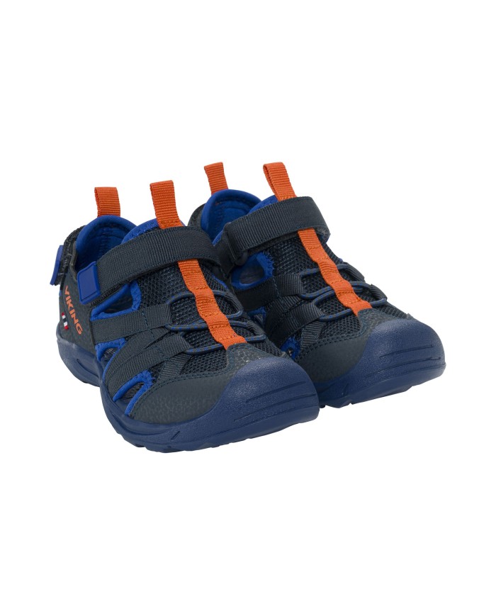 Bernumode | VIKING: Adventure Sandal 2V – Universālas aktīvās sandales bērniem 39,26 € Adventure ir aktīvo bērnu sandales, kuru dizainu jūs esat gaidījuši. Tās nodrošina atbalstu, elpojamību un pārliecību bērniem, kuri kustas visu dienu. No bērnudārza un ģimenes izbraucieniem līdz pastaigām pie smiltīm un jūras — Adventure parūpēsies par visu. Mīksta EVA zolīte nodrošina komfortu un palīdz bērniem droši stāvēt uz kājām, savukārt pastiprināti gumijas purngali aizsargā no triecieniem. Adventure sandales ir izturīgas pret sālsūdeni, ātri žūst un ir mazgājamas veļasmašīnā. Nāc un izvēlies savu piedzīvojumu!


 


