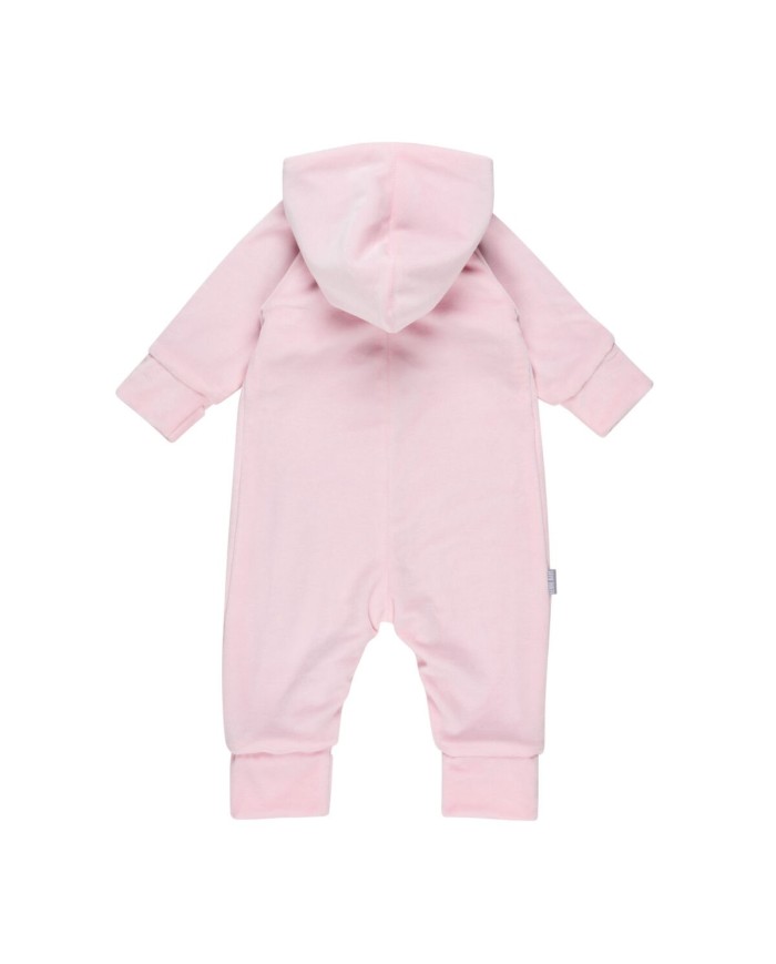 Bernumode | LENNE: Cotton velour overall with soft jersey lining €41.24 Soft cotton velour overall with stylish stripe patter jersey lining
Comfortable cotton velour overall with jersey lining suits perfectly for car seat clothing and for chilly summer nights. Jersey overall is also an ideal additional layer inside winter or autumn sleeping bags. Long front zipper makes dressing a child more easier. The size of the overall is convenient to adjust with the opening and roll-up sleeve and leg ends.
Cotton velour is a soft, velvety fabric with a gentle sheen and a pleasant touch. Natural cotton fibers ensure breathability and comfort, while the velvety surface gives the material a luxurious and cozy look. An ideal choice for garments that need to be durable, comfortable, and beautiful at the same time.
92% cotton lining – natural and breathable material that is gentle on the skin and ensures all-day comfort. The cotton lining helps regulate body temperature and adds softness to the garment.
Fold-over cuffs to keep your babies hands and feet warm. Tip: buy a bigger size and fold the cuffs. As you baby grows little hands and feet will come out and need just a pair of mittens and booties.
Made in Estonia! Designed and produced in Northern Europe, our garments combine premium quality, timeless design, and responsible craftsmanship. Choosing Estonian-made clothing means supporting sustainable European production with fair working conditions and minimal transport impact. A conscious choice for those who value quality, ethics, and sustainability.



