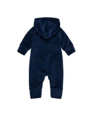 Bernumode | LENNE: Cotton velour overall with soft jersey lining €45.37 

Mīksts kokvilnas velūra kombinezons ar stilīgu svītru raksta džersija oderi
Ērts kokvilnas velūra kombinezons ar džersija oderi ir lieliski piemērots lietošanai autokrēsliņā un vēsām vasaras naktīm. Džersija kombinezons ir arī ideāls papildu slānis ziemas vai rudens guļammaisos. Garš priekšējais rāvējslēdzējs atvieglo bērna ģērbšanu. Kombinezona izmēru ir ērti pielāgot ar atlokāmām piedurkņu un bikšu staru malām.
Kokvilnas velūrs ir mīksts, samtains audums ar maigu spīdumu un patīkamu pieskārienu. Dabīgās kokvilnas šķiedras nodrošina elpojamību un komfortu, savukārt samtainā virsma piešķir materiālam greznu un mājīgu izskatu. Ideāla izvēle apģērbam, kam vienlaikus jābūt izturīgam, ērtam un skaistam.
92% kokvilnas odere – dabisks un elpojošs materiāls, kas ir maigs ādai un nodrošina komfortu visas dienas garumā. Kokvilnas odere palīdz regulēt ķermeņa temperatūru un piešķir apģērbam papildu maigumu.
Atlokāmas aproces, lai jūsu mazuļa rociņas un kājiņas būtu siltas. Padoms: izvēlieties lielāku izmēru un atlokiet aproces. Kad mazulis aug, mazās rociņas un kājiņas iznāks ārā, un būs nepieciešami tikai cimdiņi un zeķītes.
Ražots Igaunijā! Izstrādāts un ražots Ziemeļeiropā — mūsu apģērbi apvieno augstākās kvalitātes materiālus, laikmetīgu dizainu un atbildīgu meistarību. Izvēloties Igaunijā ražotu apģērbu, jūs atbalstāt ilgtspējīgu Eiropas ražošanu ar godīgiem darba apstākļiem un minimālu transportēšanas ietekmi. Apzināta izvēle tiem, kuri novērtē kvalitāti, ētiku un ilgtspēju.



