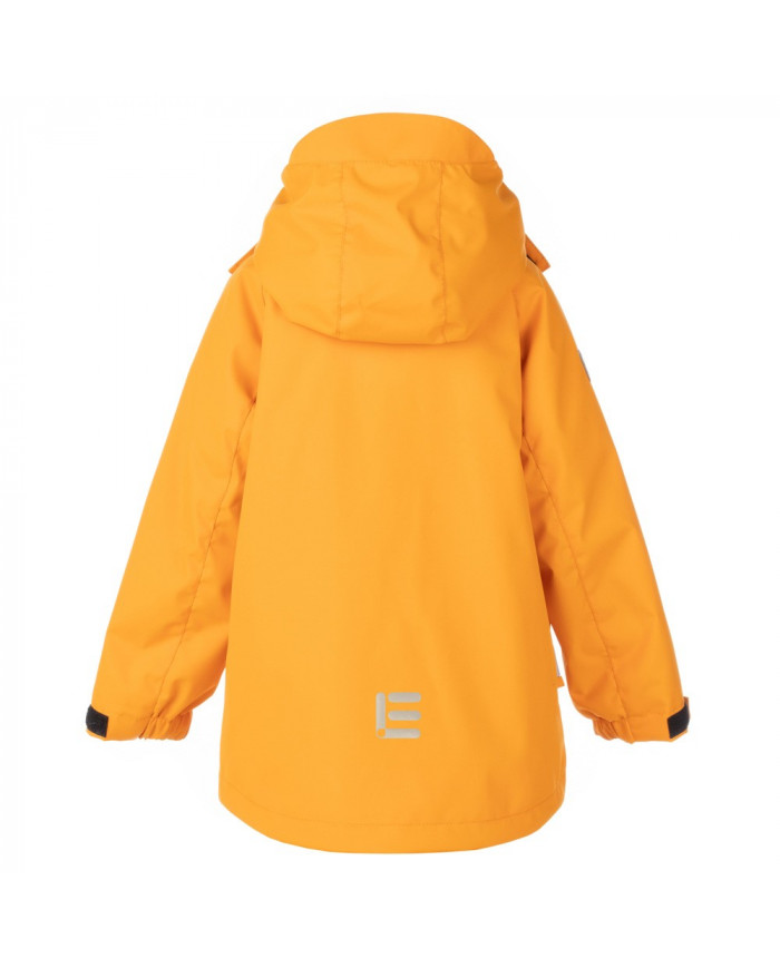 Bernumode | Lenne: Demi season Jacket/Parka SEA (45 g) €44.63 Weatherproof spring parka
This weatherproof boys’ parka made of ActivePlus fabric is perfect for wearing with both jeans as well as warmer suspender trousers. Parka has an extra high collar and two zipped pockets in which the child can hide his hands from the wind or use them for tucking away a pair of lightweight gloves. Reflective details make the child visible in the dark.
Our high-tech Active+ fabric has a waterproof membrane which prevents water from coming through the product. At the same time it has the ability to evaporate sweat.
LIGHTLY WARM * insulation is best in spring-autumn season. Perfect for temperatures +5..+15°C. This wadding is made of recycled materials, reducing the need to overly consume natural resources. Tip: Check the „feels like“ temperature. Factors like wind and humidity play a great role on how cold you feel and you might need to use an extra layer.
Loop for attaching the reflector.