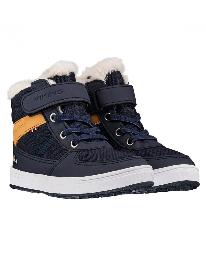 Bernumode | Viking: Lucas Mid WP Warm-Повседневные городские ботинки средней высоты 22,52 € Lucas WP — это повседневные городские ботинки средней высоты из высококачественных материалов, обеспечивающие комфорт и защиту в холодные дни, проведенные в городе или в школе. Lucas WP имеет мягкую изолирующую подкладку и водонепроницаемую мембрану, поэтому в зимнюю погоду маленьким ножкам будет тепло и сухо. Специальная колодка Viking для детей гарантирует удобную посадку, а резиновая подошва с высоким сцеплением удерживает детей на ногах! Стандартные шнурки позволяют легко затягивать. Специальная детская колодка Viking обеспечивает хорошую поддержку для любого уровня активности.
•Ширина: От нормальной до узкой; •Подошва: Резина; •На молнии•Верх: Текстиль / Синтетика;  •Водонепроницаемая подкладка; •Материал стельки: Полиэстер; •Крепление стельки: Съемное; •Разрешена машинная стирка 30°C
Размерная таблица
Size
Size mm
20
130 mm
21
137 mm
22
143 mm
23
150 mm
24
157 mm
25
163 mm
26
170 mm
27
176 mm
28
183 mm
29
190 mm
30
197 mm
31
203 mm
32
210 mm
33
216 mm
34
223 mm
35
230 mm
36
236 mm
37
243 mm
38
251 mm
39
257 mm
40
264 mm
41
271 mm
 Bernumode | Viking: Lucas Mid WP Warm-Повседневные городские ботинки средней высоты 22,52 € Lucas WP — это повседневные городские ботинки средней высоты из высококачественных материалов, обеспечивающие комфорт и защиту в холодные дни, проведенные в городе или в школе. Lucas WP имеет мягкую изолирующую подкладку и водонепроницаемую мембрану, поэтому в зимнюю погоду маленьким ножкам будет тепло и сухо. Специальная колодка Viking для детей гарантирует удобную посадку, а резиновая подошва с высоким сцеплением удерживает детей на ногах! Стандартные шнурки позволяют легко затягивать. Специальная детская колодка Viking обеспечивает хорошую поддержку для любого уровня активности.
•Ширина: От нормальной до узкой; •Подошва: Резина; •На молнии•Верх: Текстиль / Синтетика;  •Водонепроницаемая подкладка; •Материал стельки: Полиэстер; •Крепление стельки: Съемное; •Разрешена машинная стирка 30°C
Размерная таблица
Size
Size mm
20
130 mm
21
137 mm
22
143 mm
23
150 mm
24
157 mm
25
163 mm
26
170 mm
27
176 mm
28
183 mm
29
190 mm
30
197 mm
31
203 mm
32
210 mm
33
216 mm
34
223 mm
35
230 mm
36
236 mm
37
243 mm
38
251 mm
39
257 mm
40
264 mm
41
271 mm