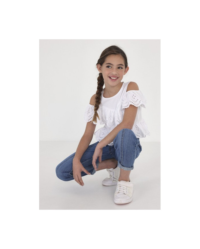 Bernumode | Mayoral: Eyelet knit blouse €15.12 Size guide:8 years = 128cm10 years = 140cm12 years = 152cm14 years = 157cm (girl)/160 cm (boy)16 years = 162cm (girl)/166 cm (boy)18 years = 167cm (girl)/172 cm (boy)
