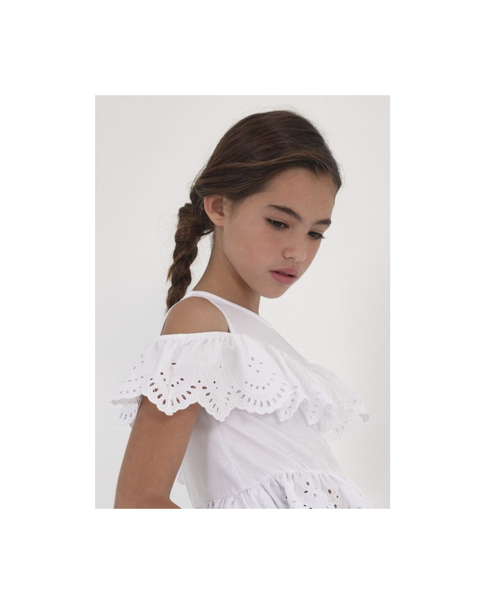 Bernumode | Mayoral: Eyelet knit blouse €15.12 Size guide:8 years = 128cm10 years = 140cm12 years = 152cm14 years = 157cm (girl)/160 cm (boy)16 years = 162cm (girl)/166 cm (boy)18 years = 167cm (girl)/172 cm (boy)